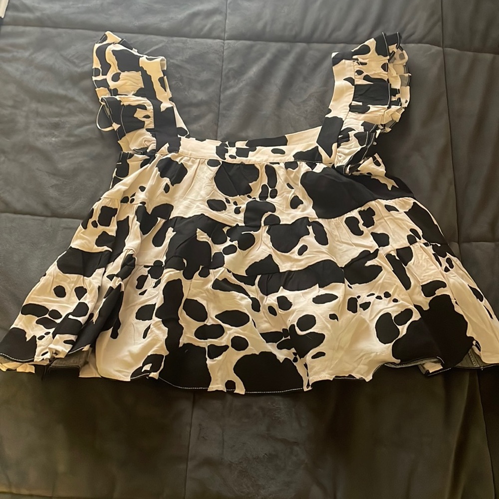 Cow print ruffle sleeve tank top